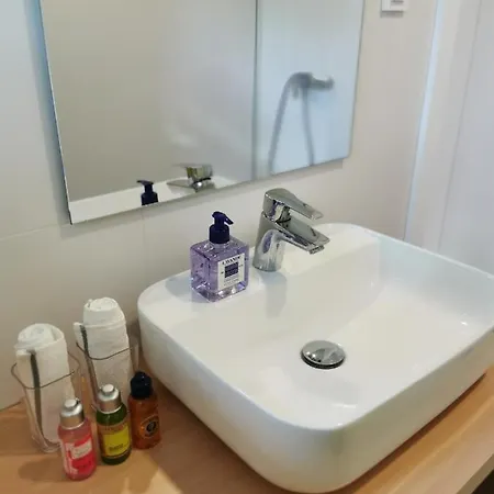 191 With Balcony Апартаменты